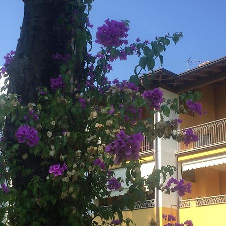 Casa Santi Il Silenzio Tra Lago E Montagna Тосколано Мадерно Екстериор снимка